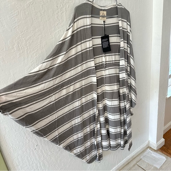 Chaser Gray White Striped Open Front Kimono Cardigan Cover XS/S - Picture 4 of 6